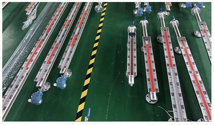 浮球磁翻板液位計產(chǎn)品圖